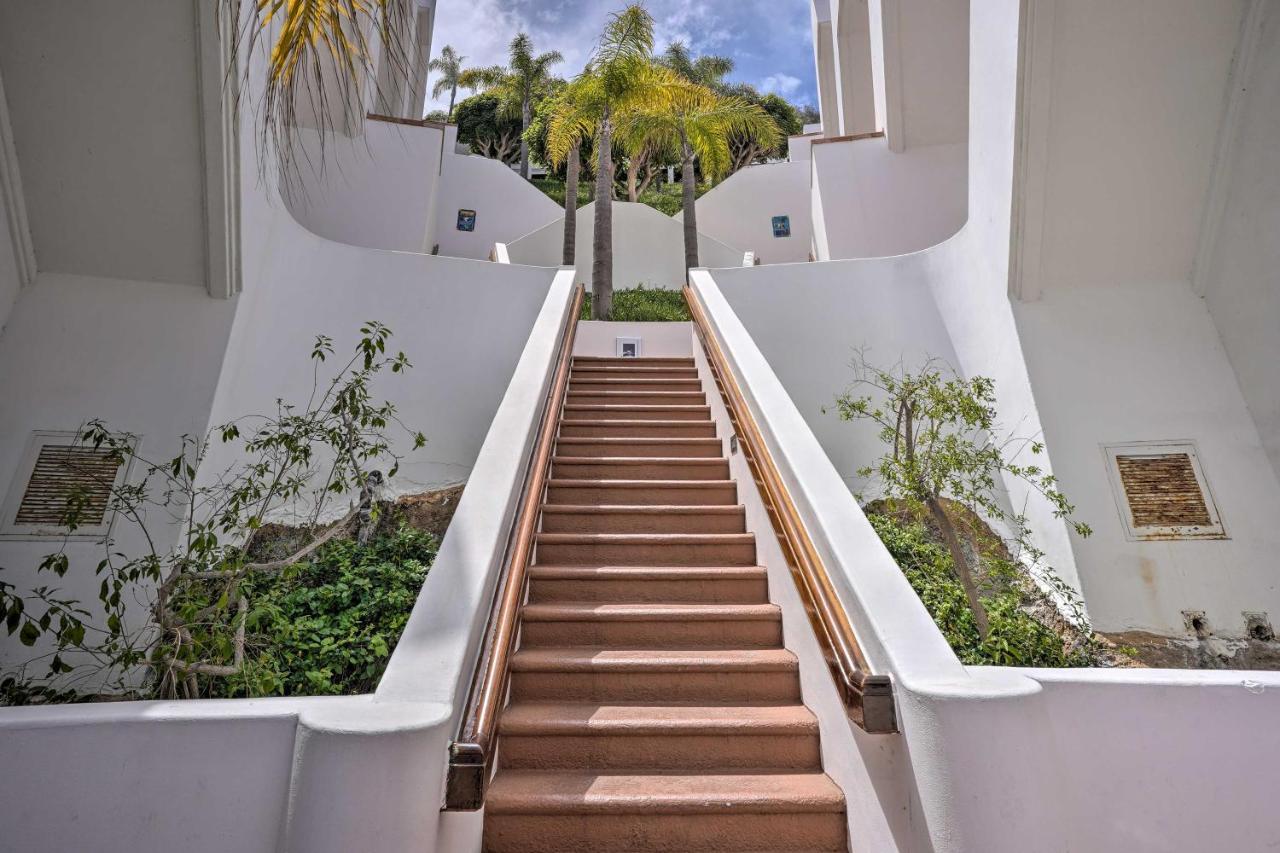 Quiet Avalon Getaway Villa With Ocean View And Balcony Exteriér fotografie